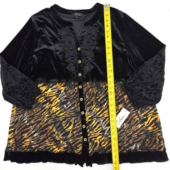 Calessa Button Up Down Tunic Top Womens Size 1X Embroidered Black Velvet Lagum - Picture 6 of 8